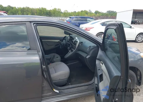 2009 Toyota Matrix S from USA, damaged, VIN 2T1LE40E49C004136